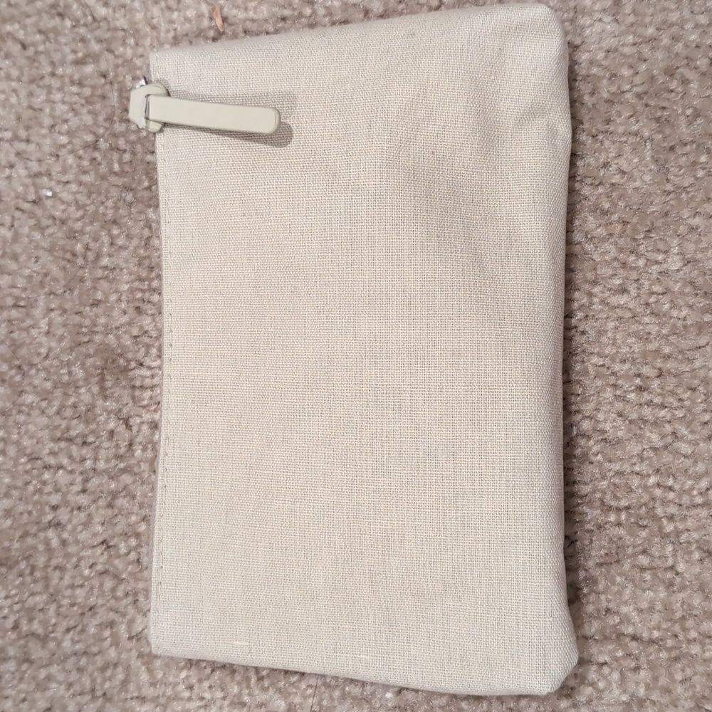 Cathay Pacific Premium Economy Amenity Bag - Picture 2 of 3